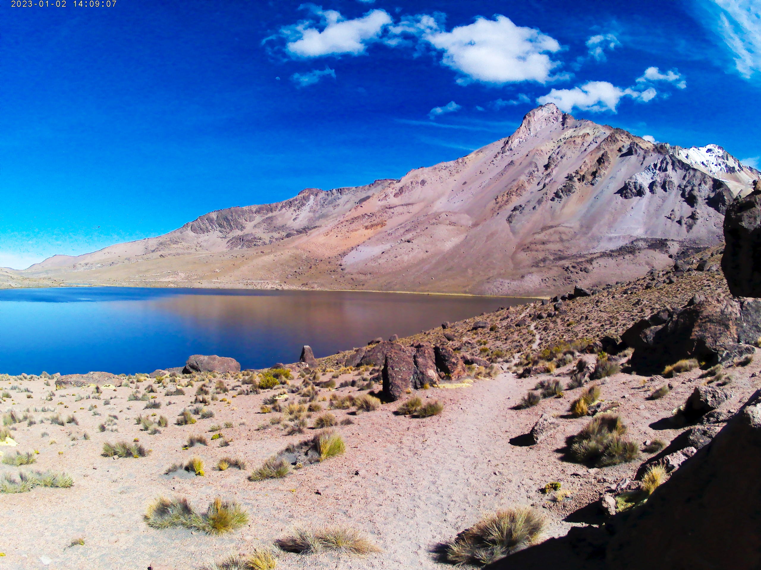 High Altittude lake - Sajama National Park
